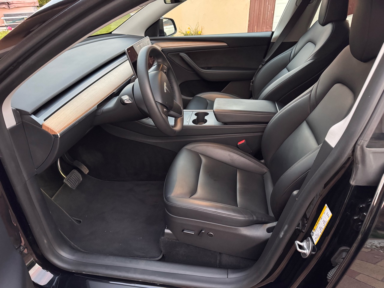Tesla Model Y első utastere